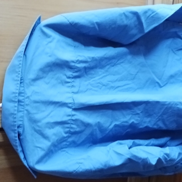 👕10/$30 BOYS 8/10 Blue Button Down Shirt Box 12 - Picture 5 of 5